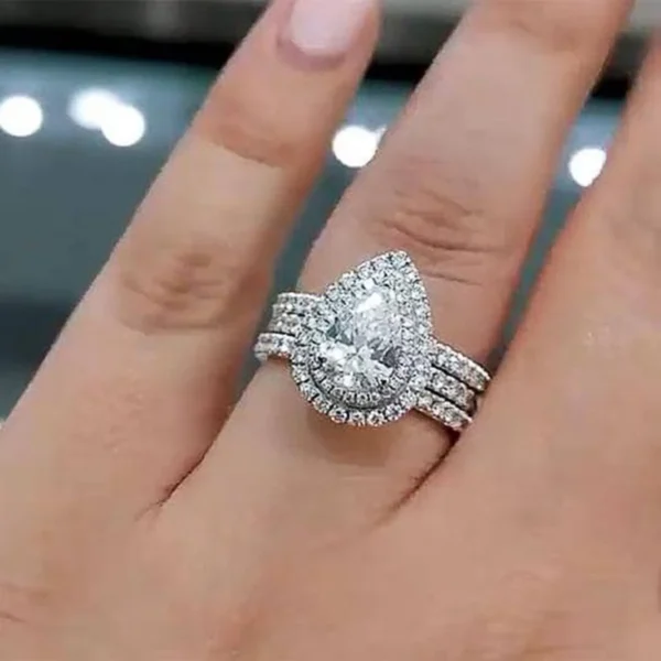 Bright Drop-Shaped Zirconia Ring